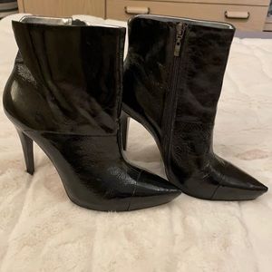 Vianni collection patent leather booties